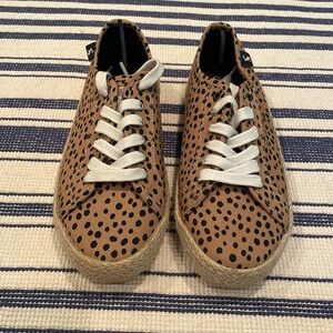 EUC Joules Coast Summer Pump Espadrille Sneakers in Beige Spot Size 7